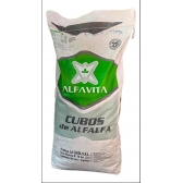 Alfafa em Cubos Equinos Muares Cavalo Egua Burro Mula 25kg