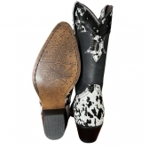 BOTA FEMININA VIMARBOOTS - 11318 - Bota feminina fabricada em Couro bovino pelo nas cores preto e branco
