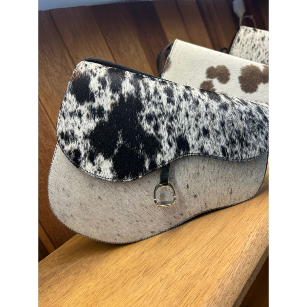 Bolsa Country Feminina Sela Em Couro E Pelo